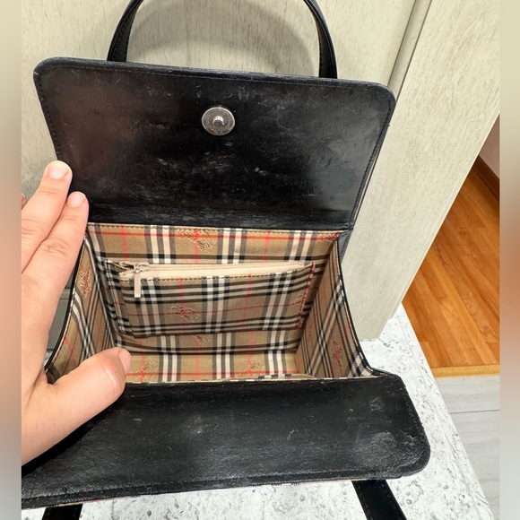 BURBERRY NOVA CHECK LEATHER BLACK HANDBAG
AUTHENTIC - Picture 11 of 13